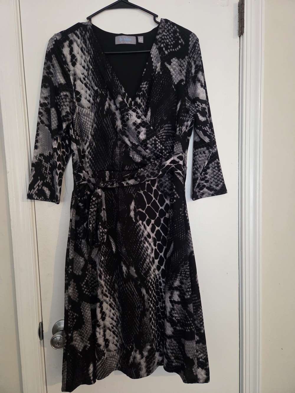 Vintage b-slim NY Collection Snakeskin Print 3/4 Sleeve Wrap Dress Medium